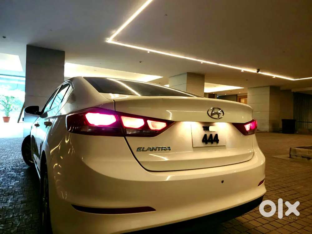 Hyundai New Elantra Petrol 2018