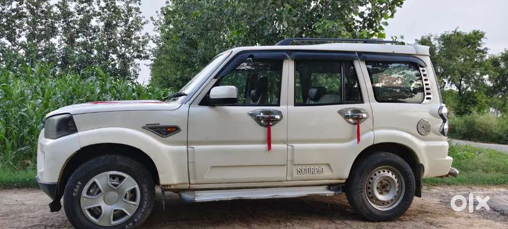 Mahindra Scorpio Classic 2018 Diesel 130000 Km Driven