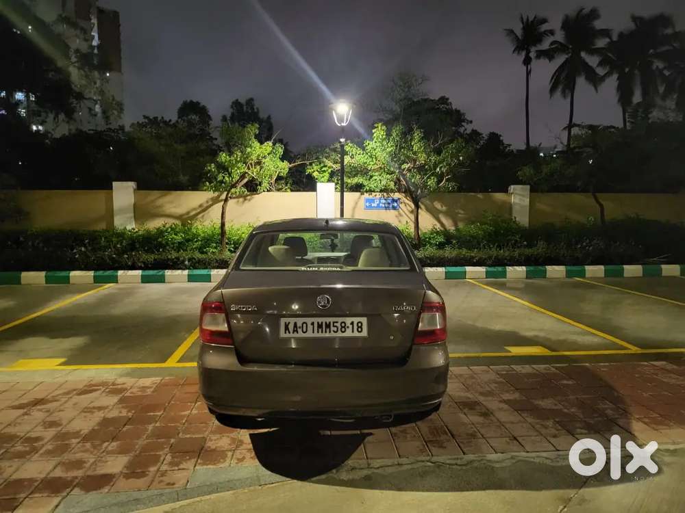 Skoda Rapid Elegance 2015 Diesel Automatic Dsg Company Maintained