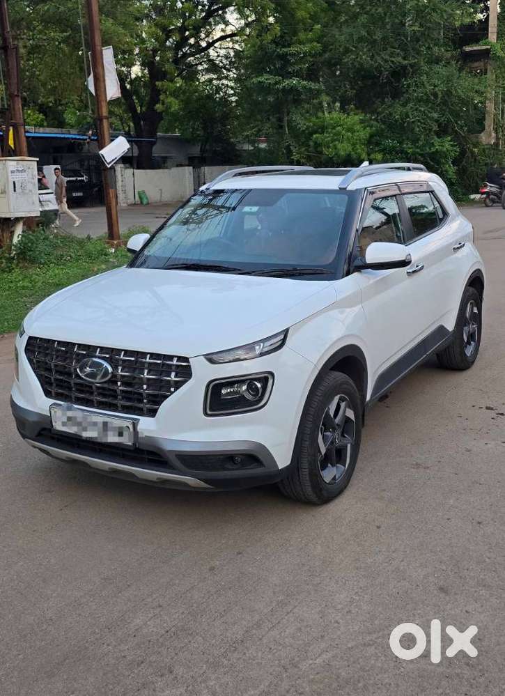 Hyundai Venue Sx (o) Mt 1.5 Diesel, 2022, Diesel