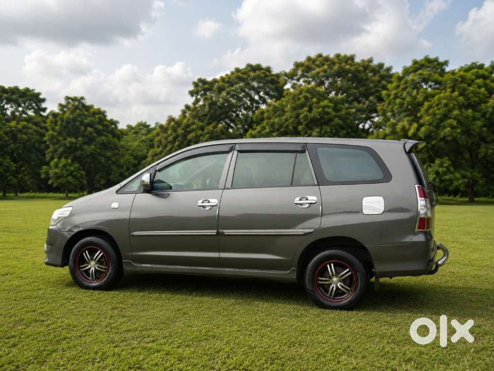 Toyota Innova 2.5 G (diesel) 7 Seater, 2013, Diesel