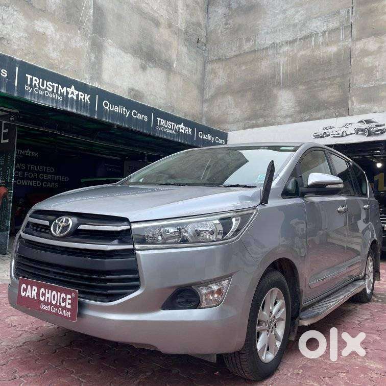 Toyota Innova Crysta 2.4 G Mt 8s, 2016, Diesel