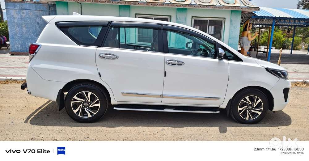 Toyota Innova Crysta 2.4 V 7 Str, 2022, Diesel