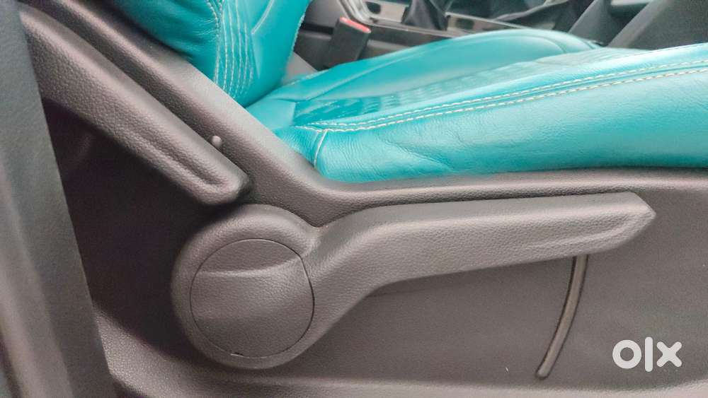 Mahindra Xuv700 2.2 Ax 5 Diesel At 7 Str, 2022, Diesel