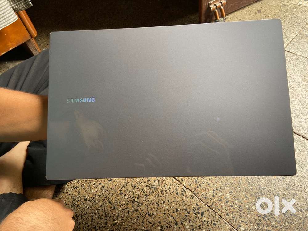Samsung Galaxy Book4  Core i7 13th Gen  16GB RAM  512GB SSD