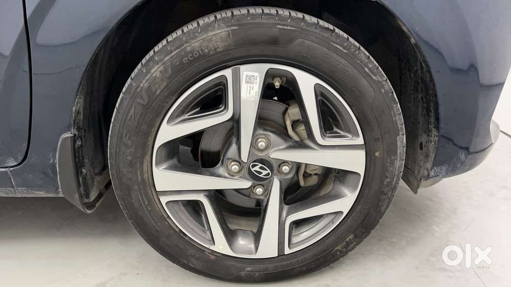 Hyundai Aura 1.2 Sx Cng, 2023, Cng & Hybrids