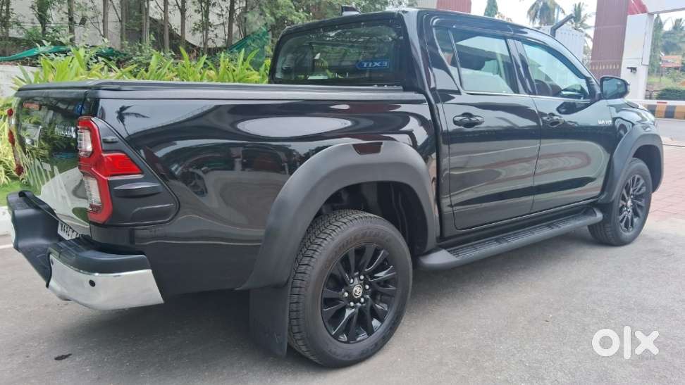 Toyota Hilux 2.8 High 4x4 Mt, 2025, Diesel