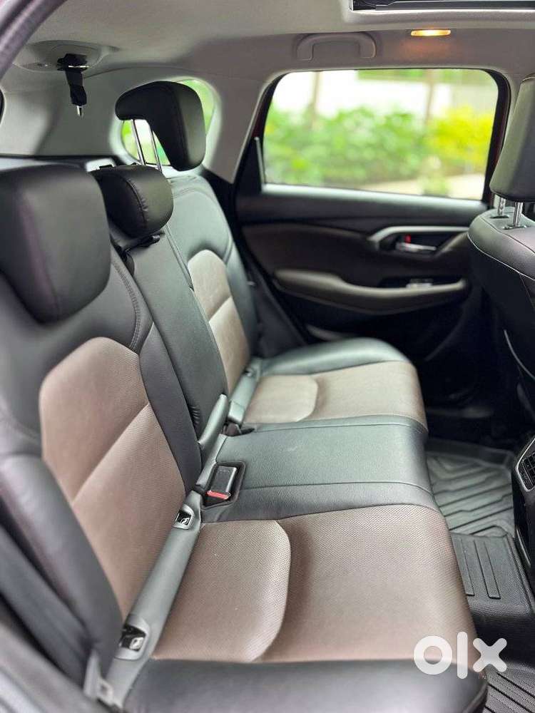 Toyota Urban Cruiser Hyryder 1.5 V Hybrid, 2023, Petrol