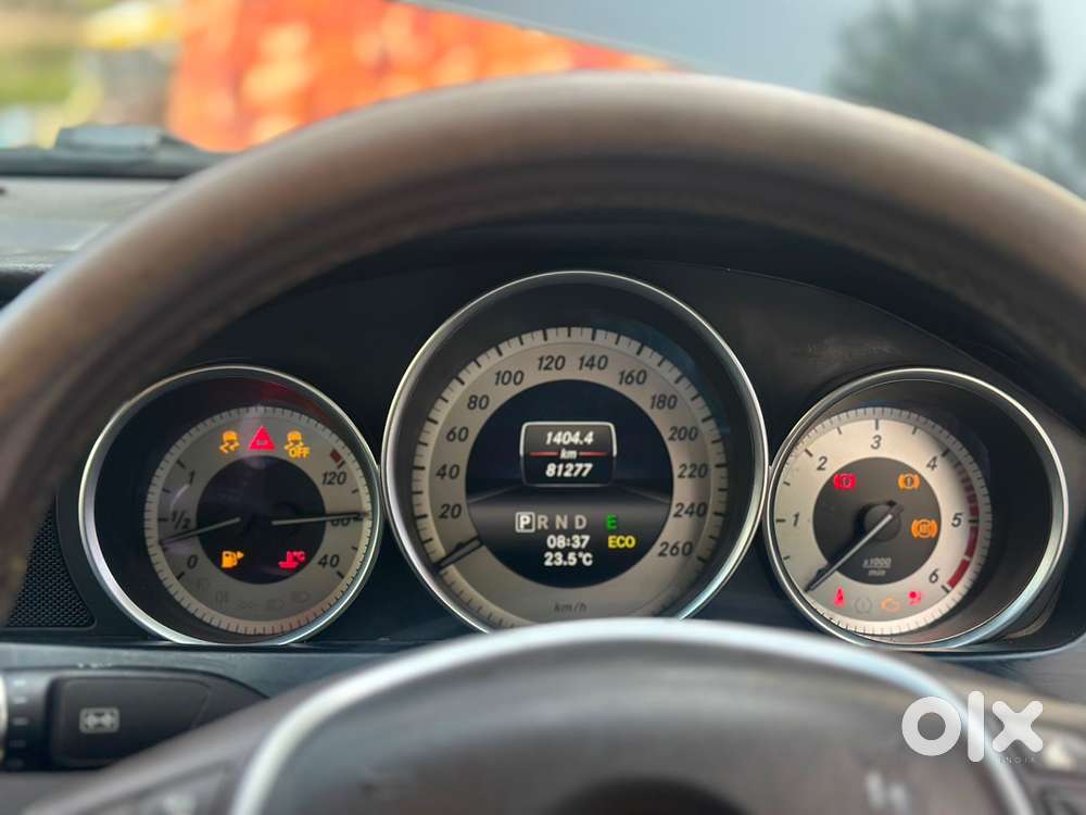 Advocate Used_mercedes-benz-2014 Model