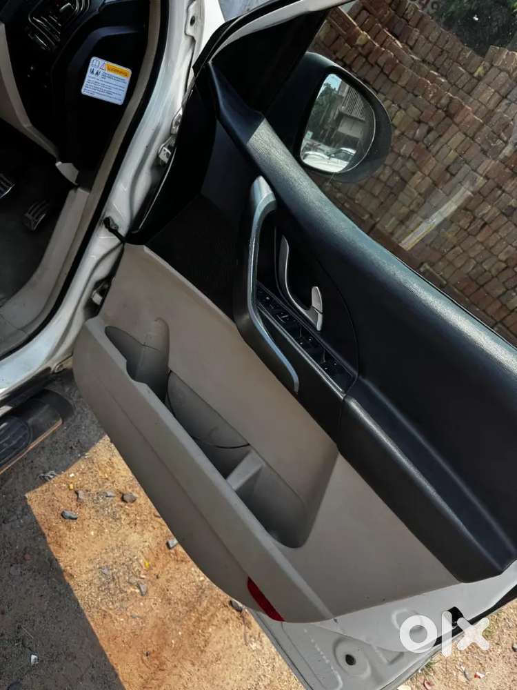 Mahindra Xuv500 2016 Diesel Well Maintained