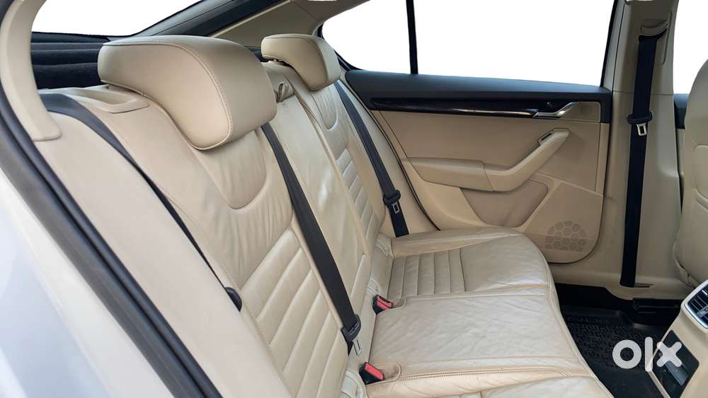 Skoda Octavia 1.8 Tsi At Style Plus, 2017, Petrol