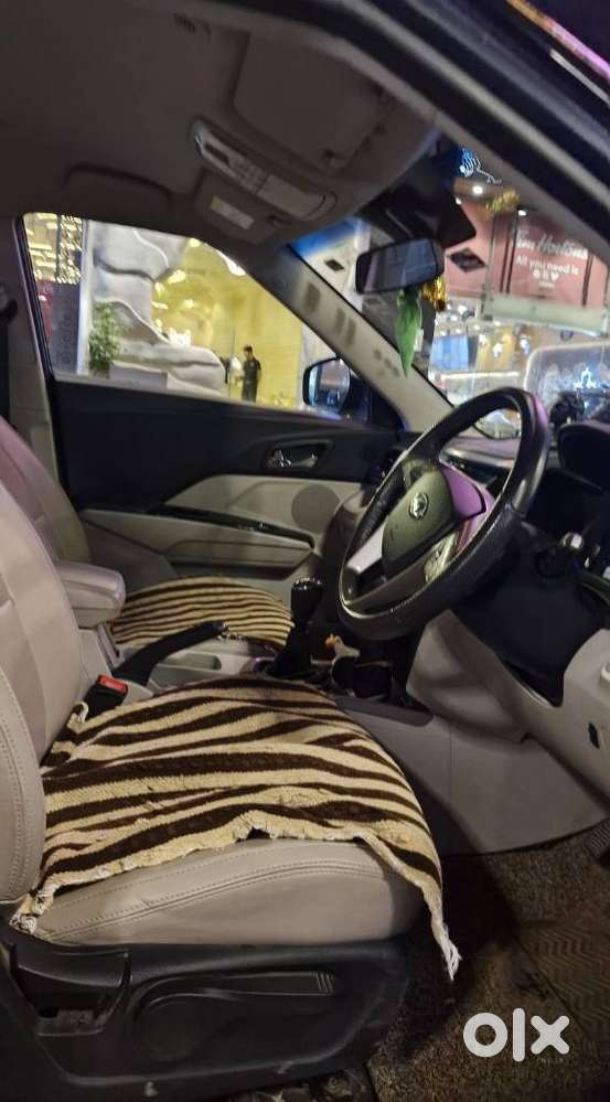 Mahindra Xuv300 W8, 2022, Petrol