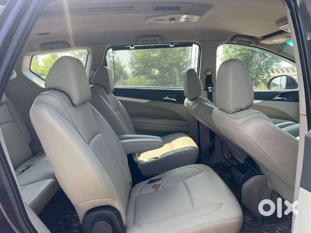 Mahindra Marazzo M8, 2019, Diesel