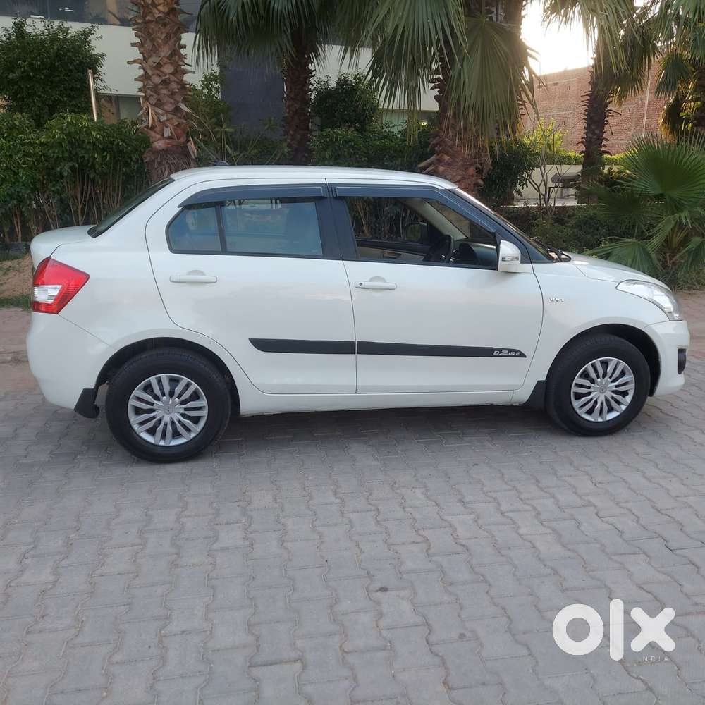 Maruti Suzuki Swift Dzire 1.2 Vxi Bsiv, 2014, Petrol