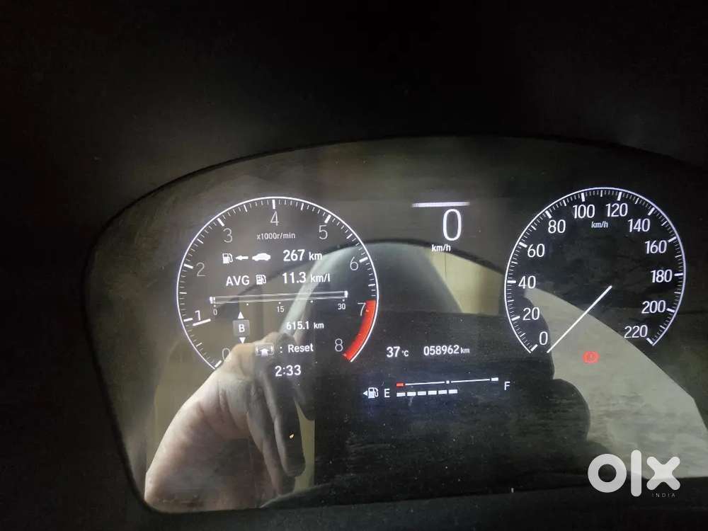 Single Handed Used Car , Dr's Car Clean Interior