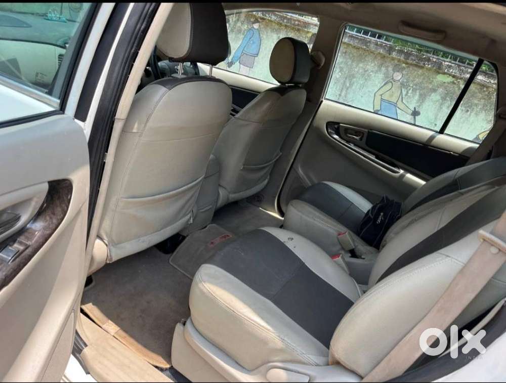 Toyota Innova 2.5 Z Diesel 7 Seater, 2014, Diesel