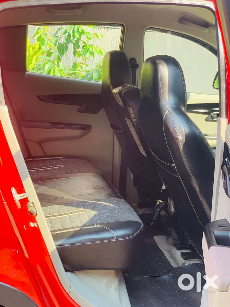 Mahindra Kuv 100, 2017, Petrol