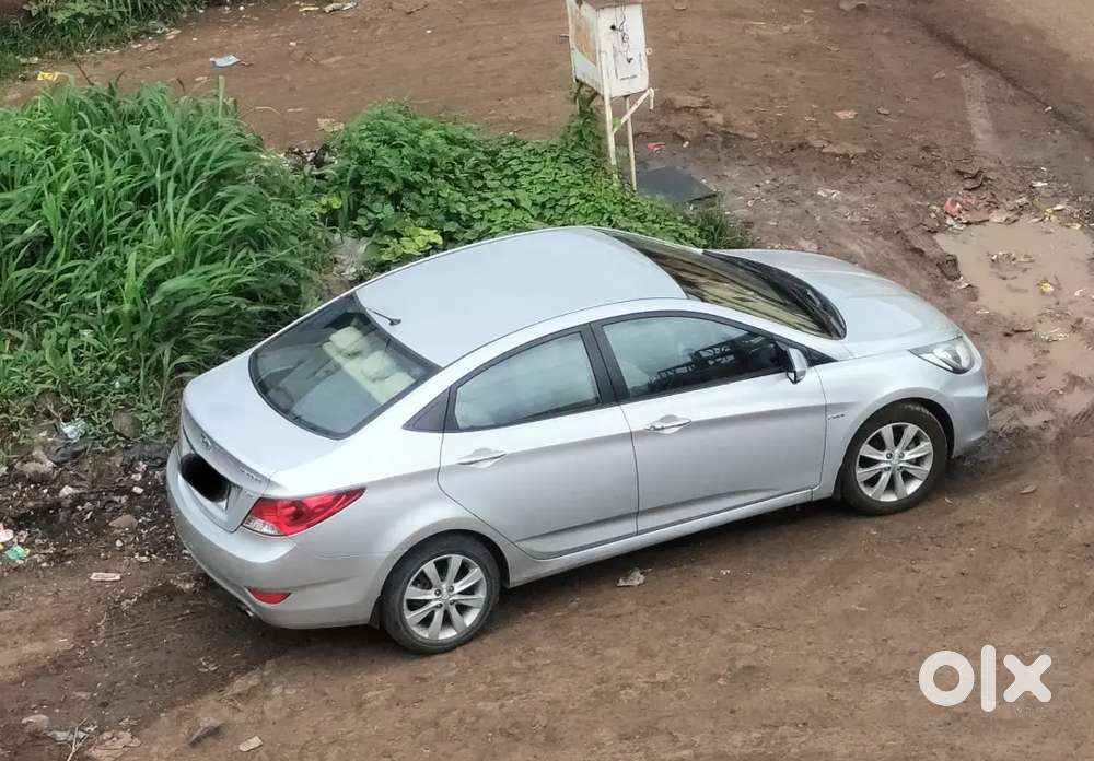 Hyundai Fluidic Verna 2012