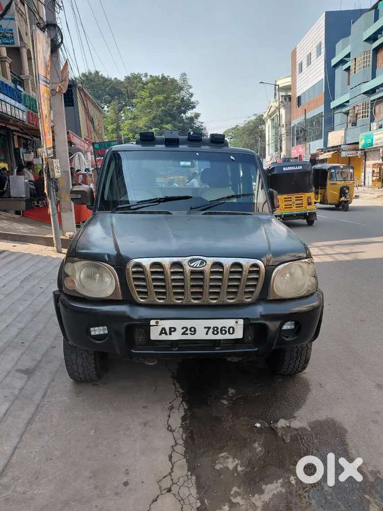 Mahindra Scorpio 2.6 Turbo Diesel – Strong Engine
