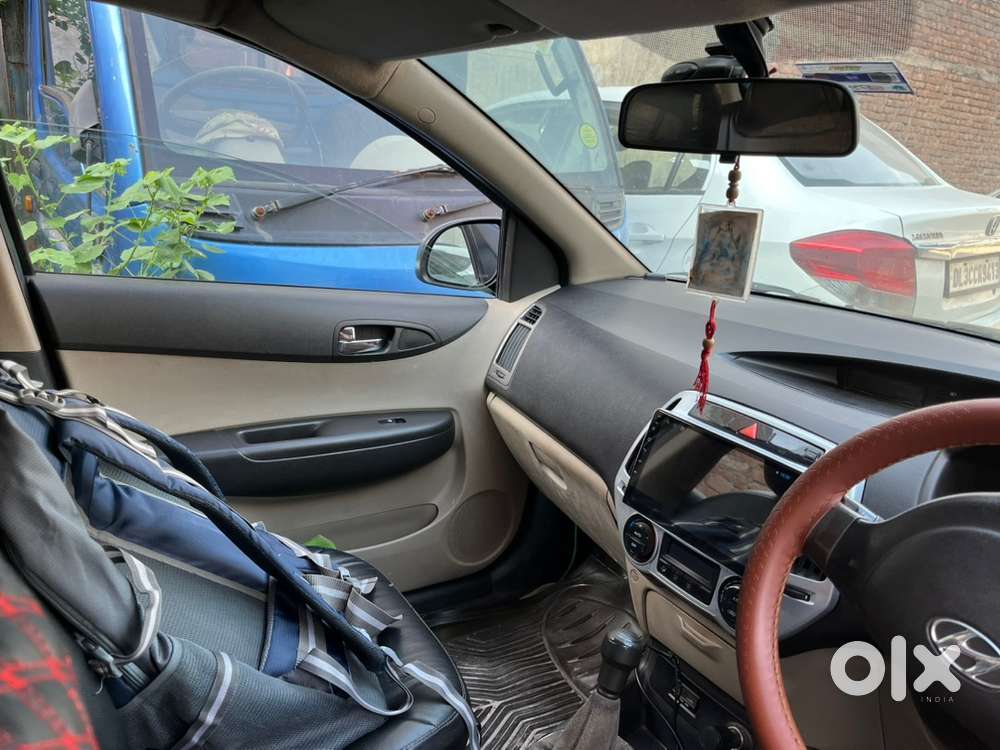 Well Maintained Hyundai I20 2012(november) Car. Excellent Milage
