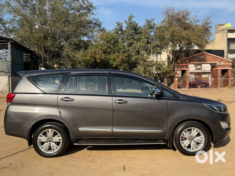 Toyota Innova Crysta 2.8z Automatic, 2018, Diesel