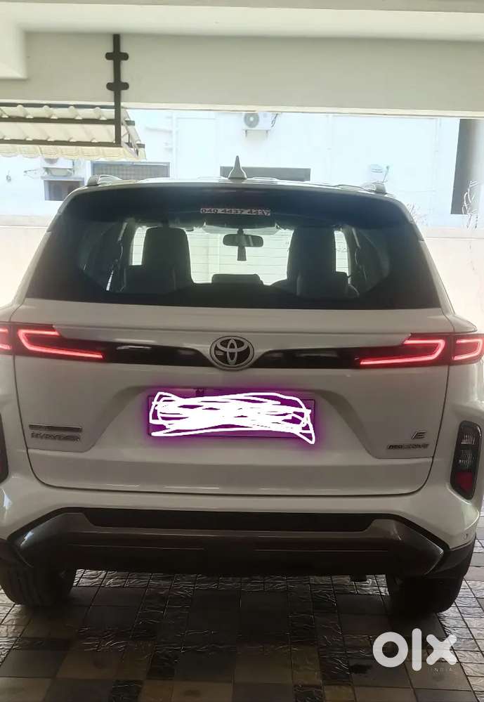 Toyota Hyryder Neo E-drive Manual  Café White  12k Km  No Accidents
