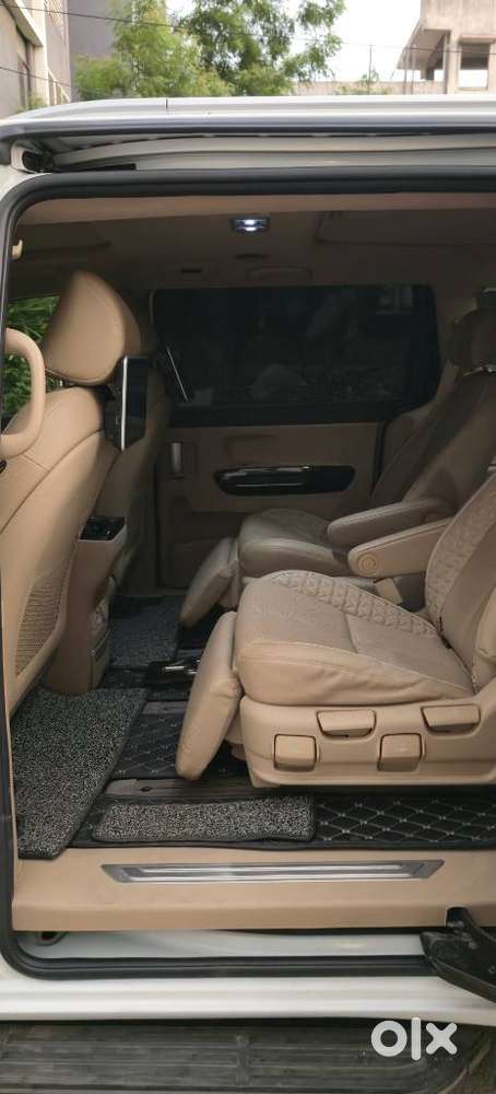 Kia Carnival Limousine Plus 7 Str, 2022, Diesel