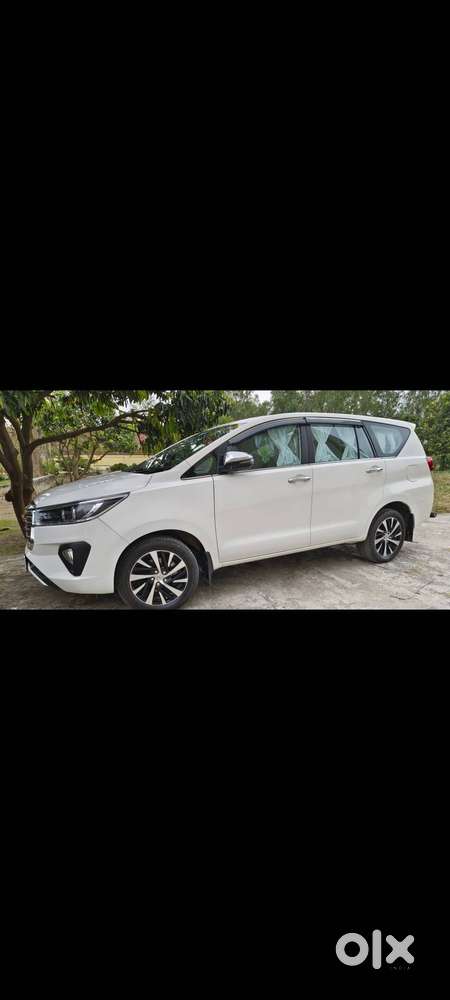 Toyota Innova Crysta