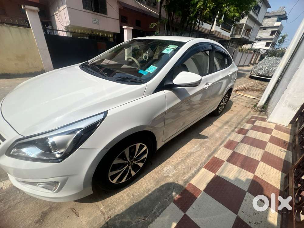 Hyundai Fluidic Verna 2016