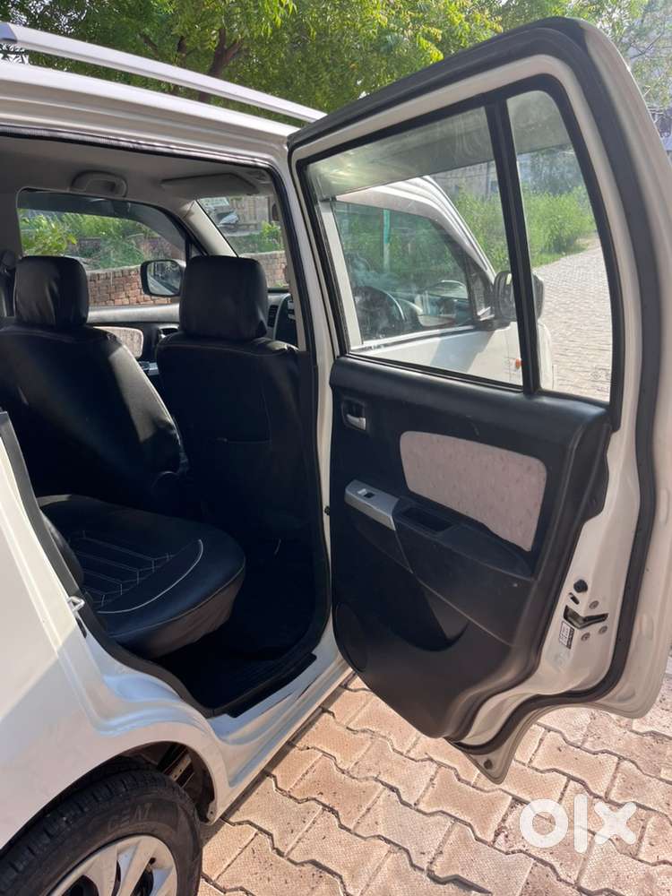 Maruti Suzuki Wagon R 2015 Petrol Well Maintained