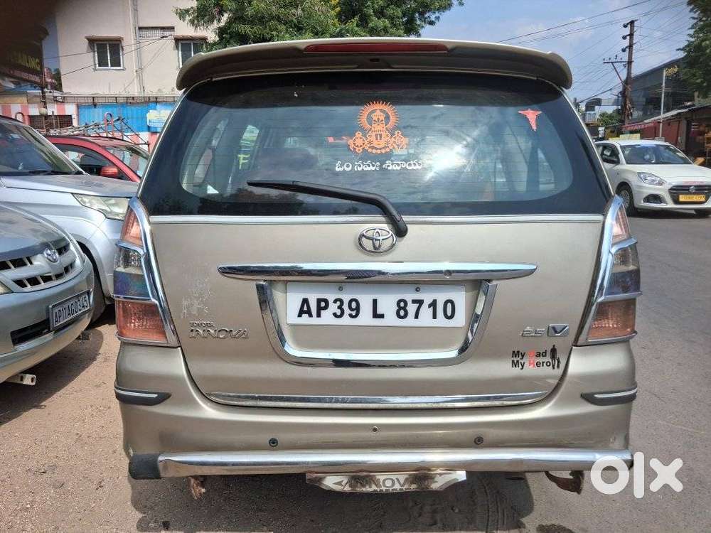 Toyota Innova 2.0 V, 2010, Diesel
