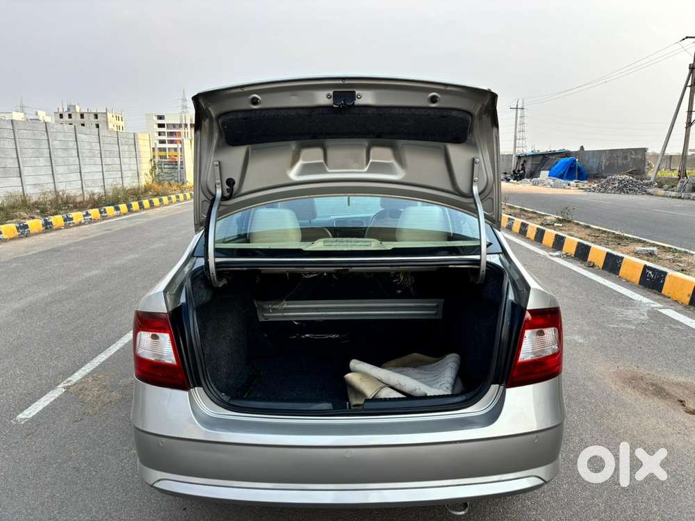 Skoda Rapid 1.5 Tdi Style/1.5 At Style, 2017, Diesel