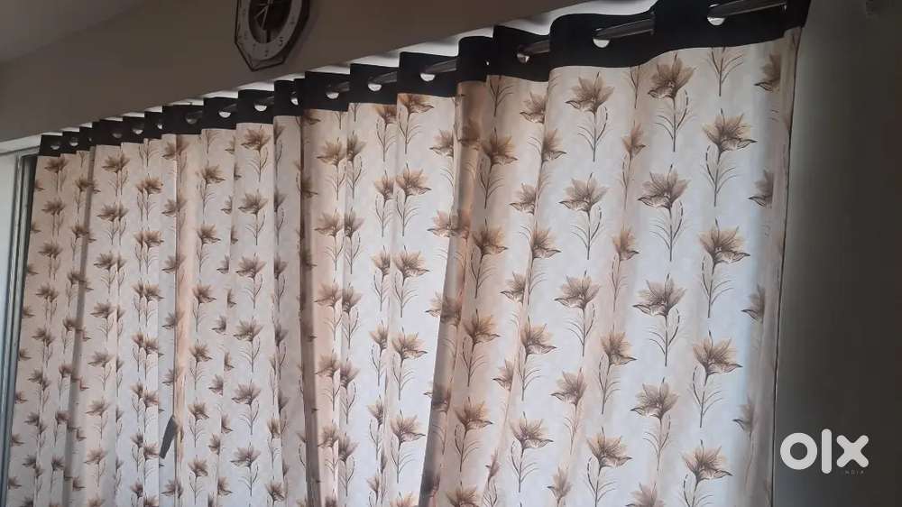 Curtain 7.5 X 4 feet 5 pics
