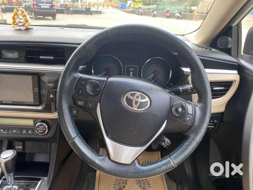 Toyota Corolla Altis 2013-2017 Vl At, 2016, Petrol