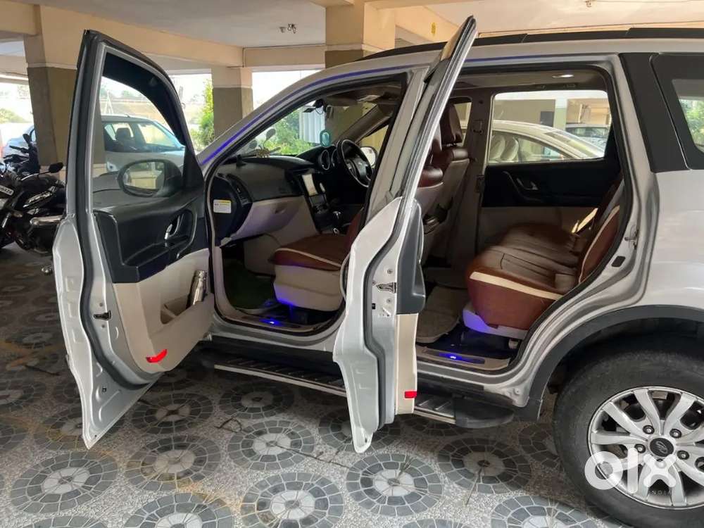 Mahindra Xuv500 2.2 W10 2015