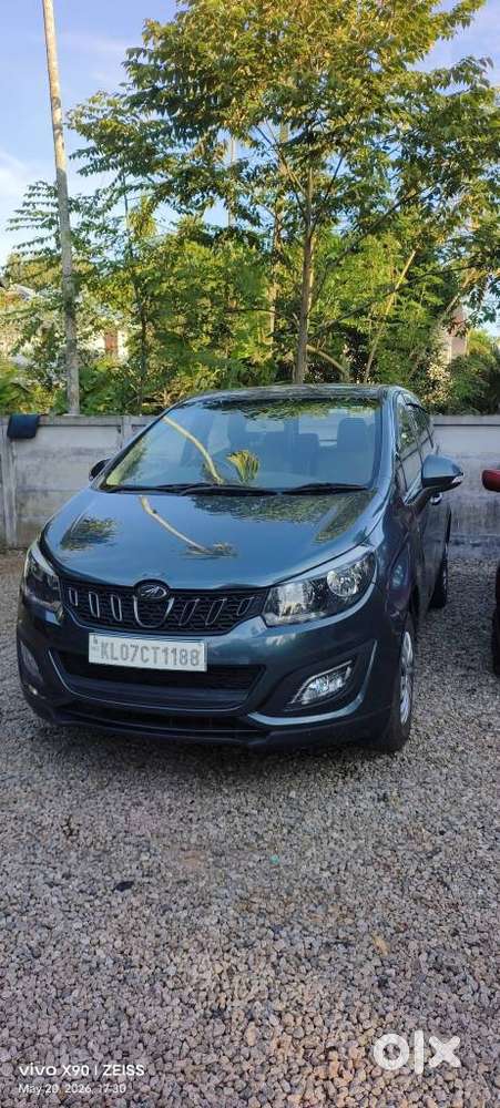 Mahindra Marazzo M4, 2019, Diesel