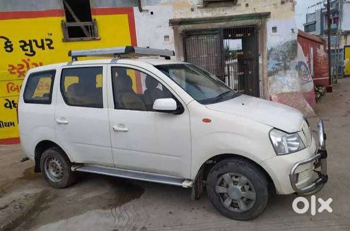 Mahindra Xylo D2 Diesel Full Family Car