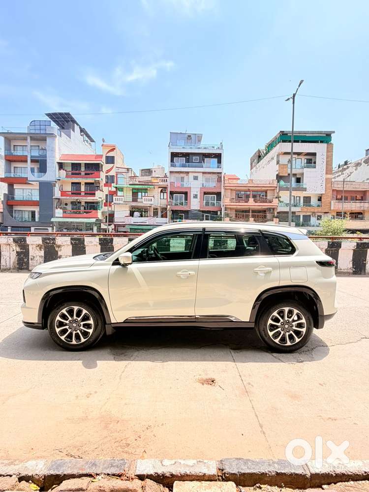 Maruti Suzuki Grand Vitara 1.5 Alpha Smart Hybrid, 2025, Petrol