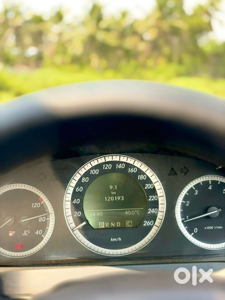 Mercedes-benz C-class 2009 Petrol