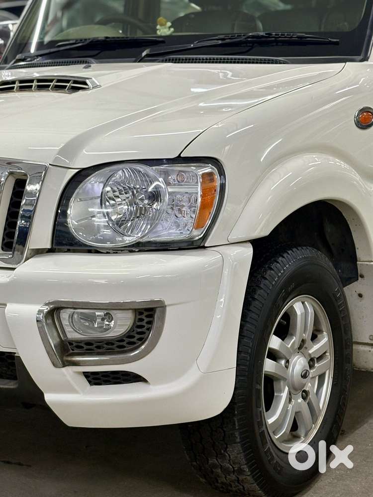 Mahindra Scorpio Vlx 2wd At Bsiv, 2013, Diesel