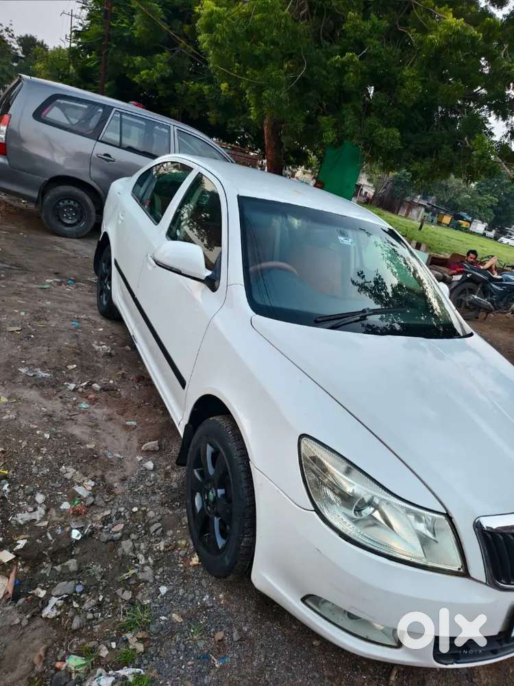 Skoda Laura Elegance 2010