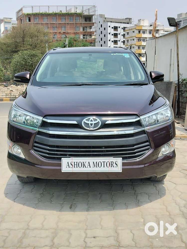 Toyota Innova Crysta 2.4 G Mt, 2017, Diesel