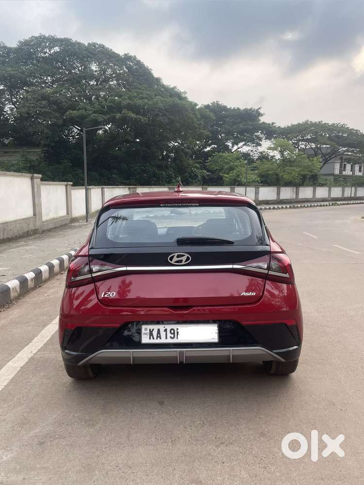 Hyundai I20 Asta (o) 1.2 Mt, 2023, Petrol