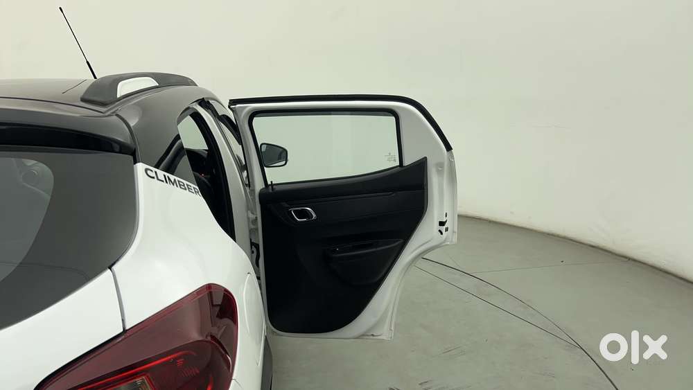Renault Kwid 1.0 Climber (o) Dual Tone, 2023, Petrol