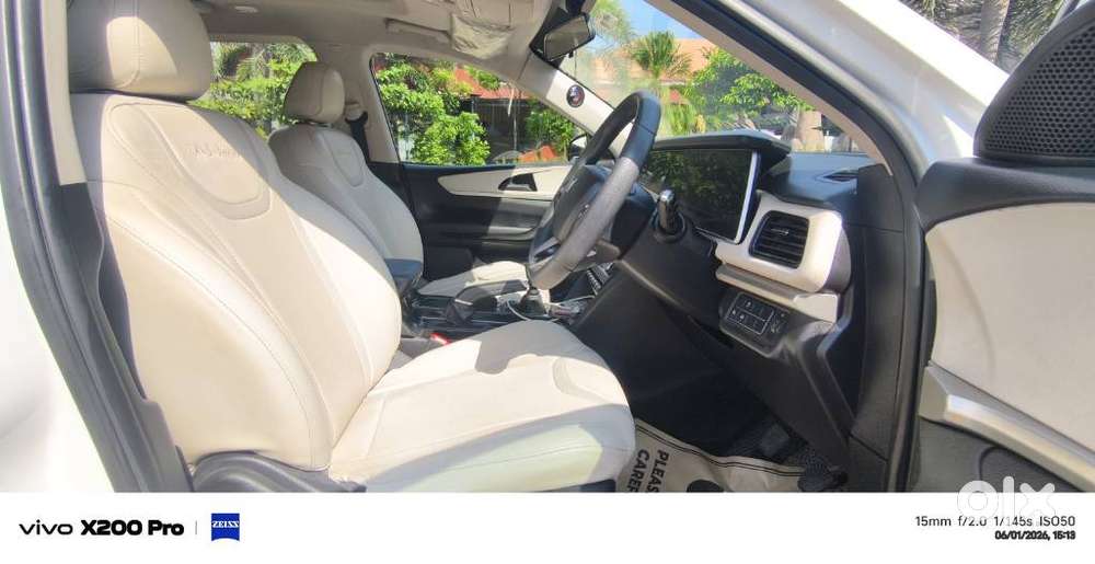 Mahindra Xuv700 2.2 Ax 5 Diesel Mt 7 Str, 2024, Diesel