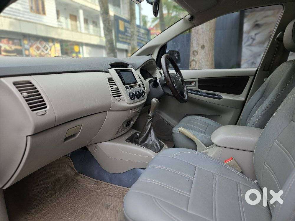 Toyota Innova 2.5 G (diesel) 7 Seater, 2014, Diesel