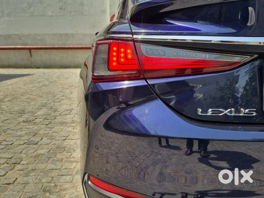 Lexus Es 300h Luxury, 2025, Petrol