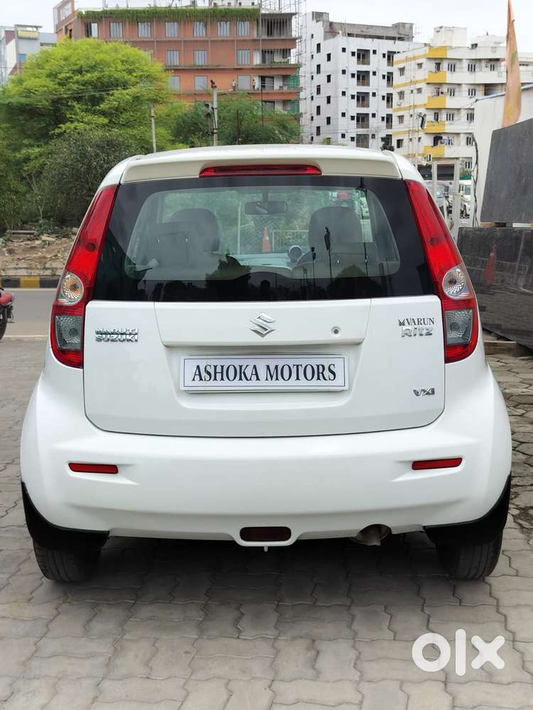 Maruti Suzuki Ritz Vxi, 2013, Petrol