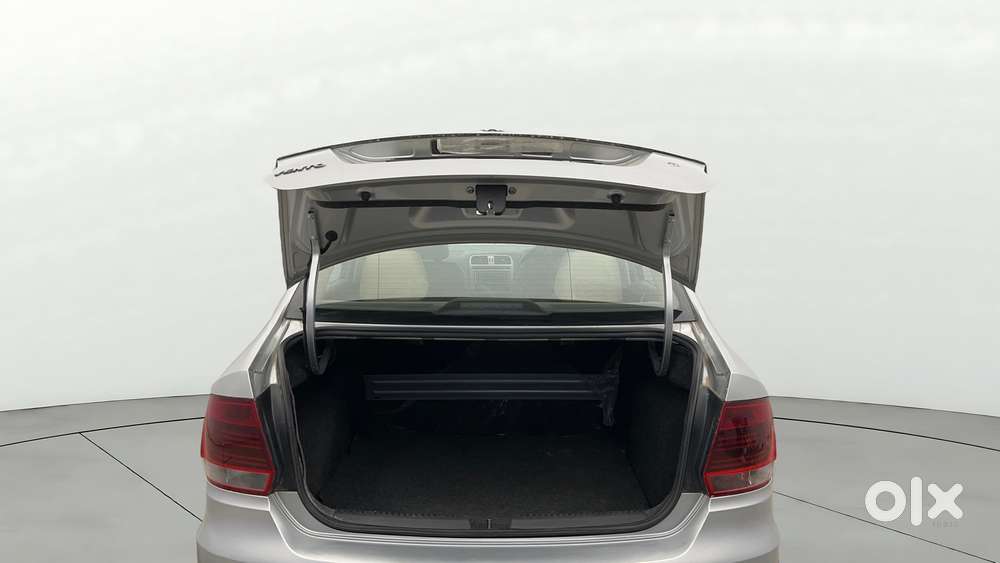 Volkswagen Vento 2013-2015 1.6 Highline, 2015, Petrol