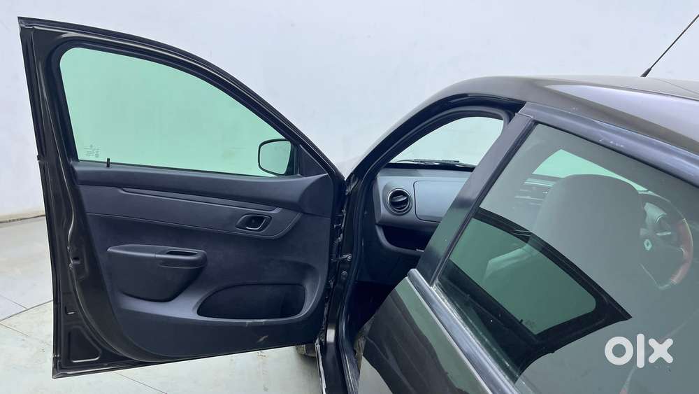Renault Kwid 2019-ongoing 1.0 Rxt (o), 2018, Petrol